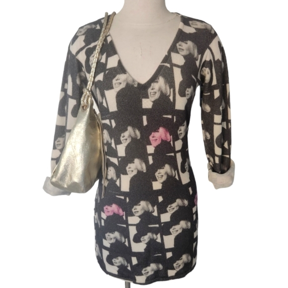 Blue Area Dresses & Skirts - Blue Area " Marilyn Monroe " 100% Cashmere Tunic Sweater/ Dress